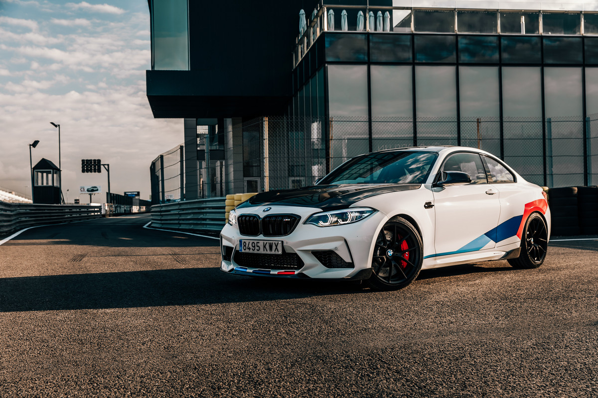 P90386198_highRes_bmw-m2-competition-w