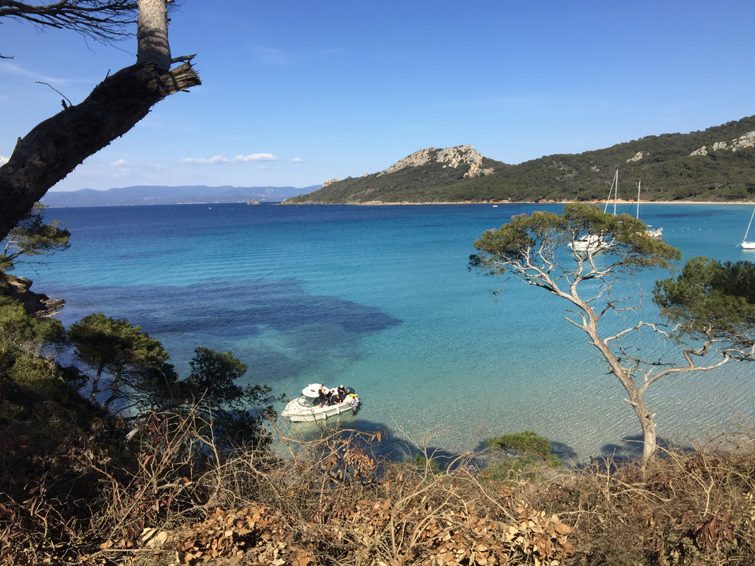 42DDB712-A783-4CB3-A503-C9CD421EB1DE