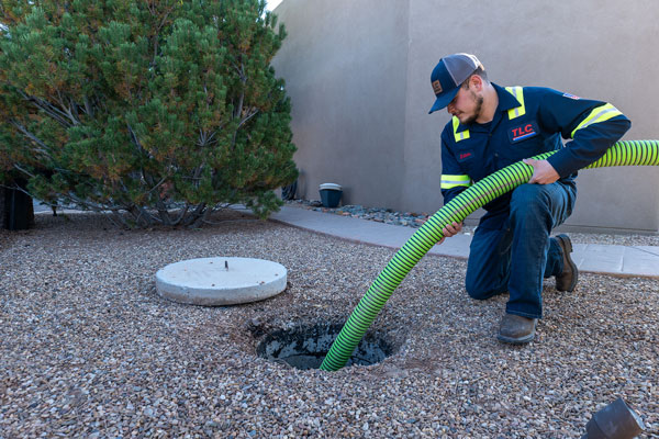 Common signs of septic system problems in Albuquerque homes