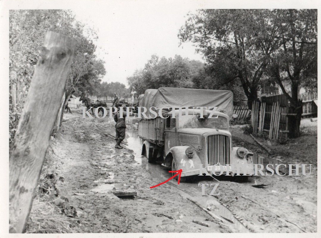 Russland Schlamm Technik Lkw Laster Div. Emblem BÄR