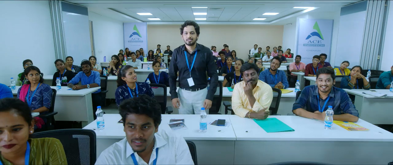 Naan Sirithal 2020 WebRip [Hindi + Tamil] 480p 720p ESub Screenshot