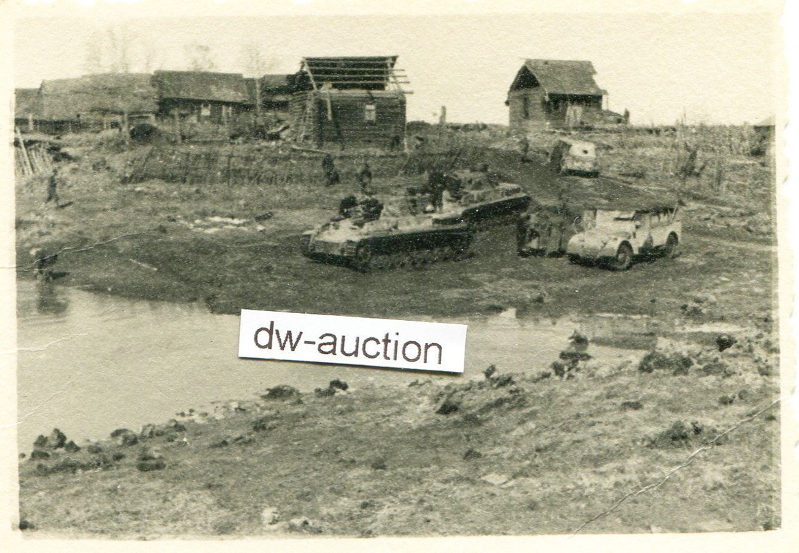 Fallschirmjäger Rgt. 1 Fahrzeug mit Panzer Unter
