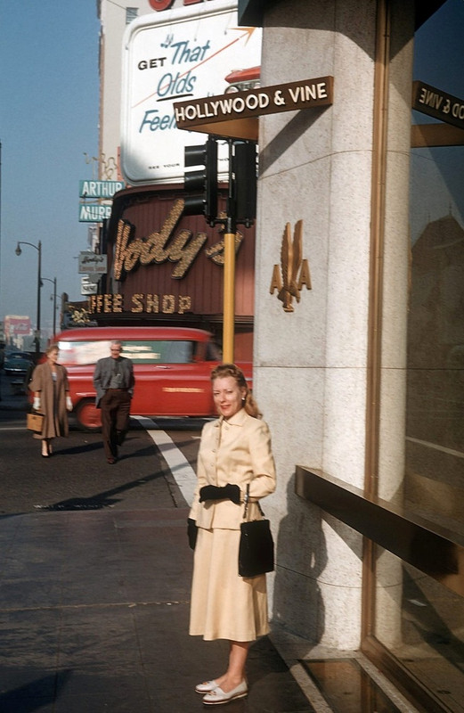 00-Hollywood-and-Vine-Los-Angeles-CA-1959.jpg