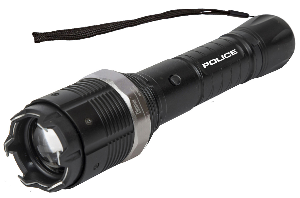 stun-gun-taser-flashlight-vipertek-police-self-defesne