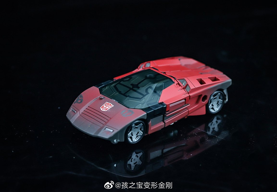 WFC-Netflix-Sideswipe-02