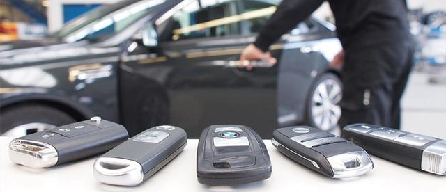 Car locksmith services around the clock: Emergency car opening and on-site key replacement