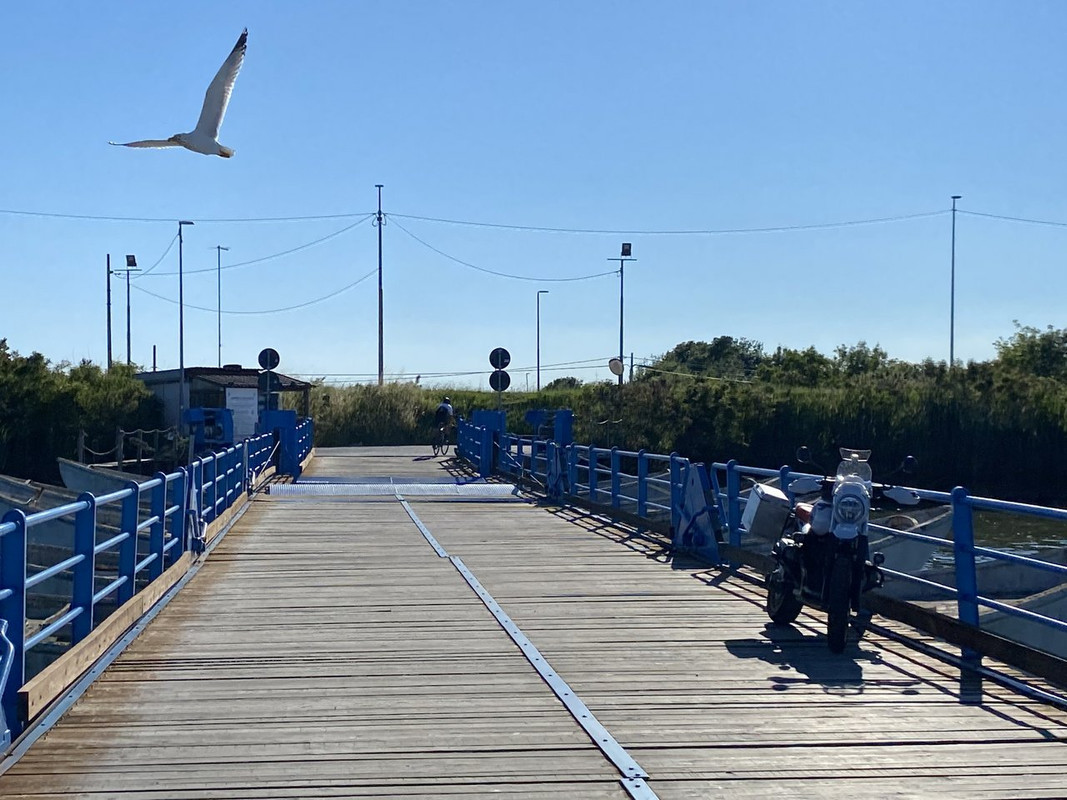 AB7AA21A-5146-49E4-B717-0C2805CFBF27