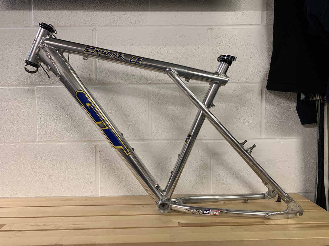 42F8BEC7-4F9B-4033-A0BC-FD3328B56A3D