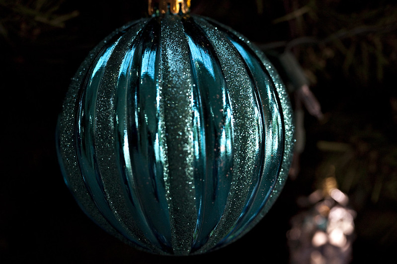 turquoisebauble.jpg