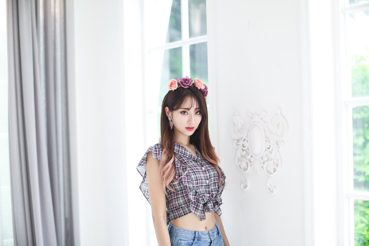 9muses-kyungri1.jpg
