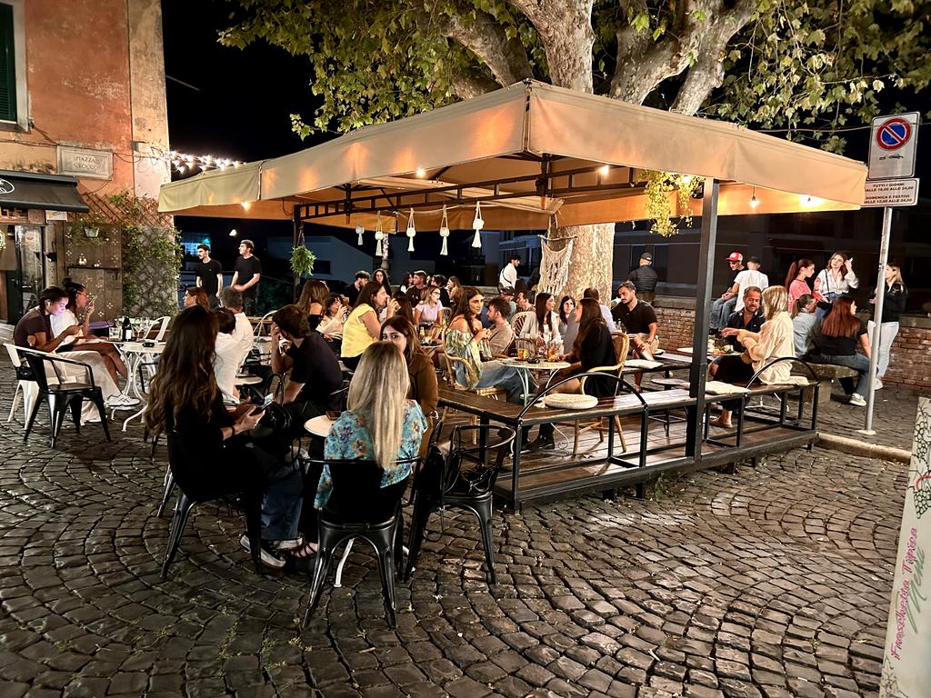 Жаркий сентябрь на побережье Тирренского моря. Жаркий сентябрь на побережье Тирренского моря.