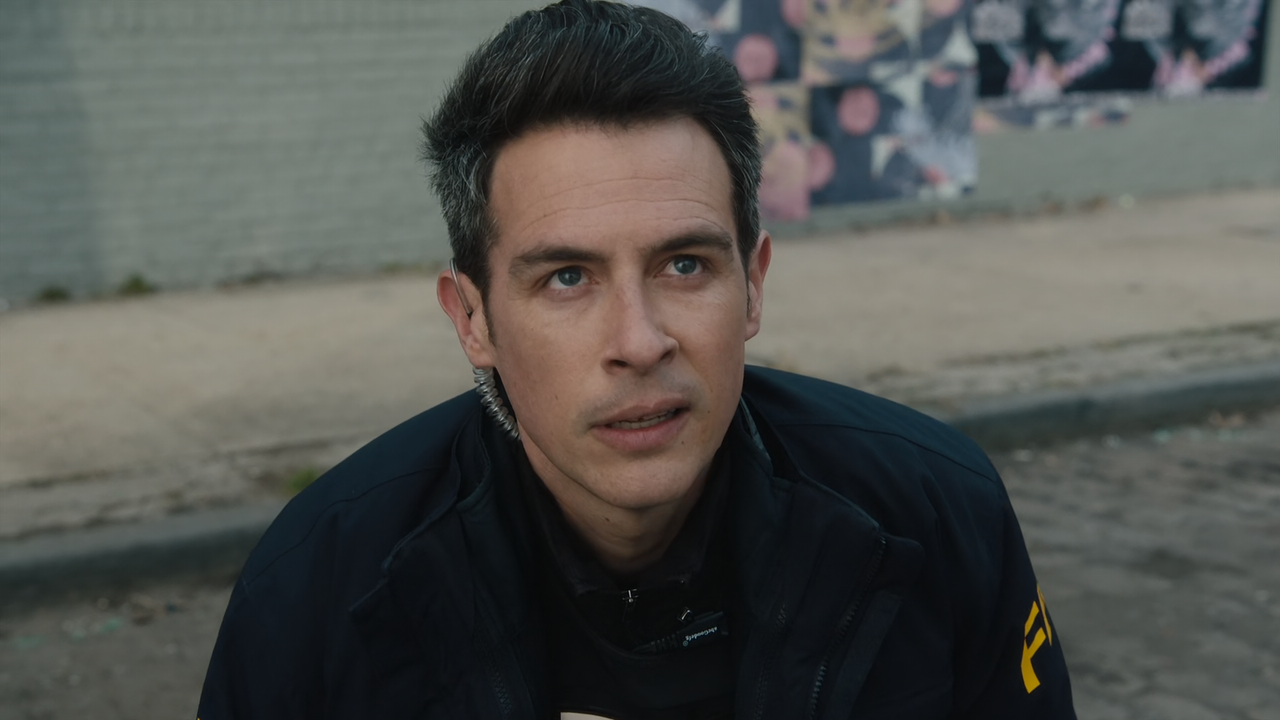 FBI.S04E18.Fear.Nothing.1080p.10bit.AMZN.WEB-DL.DDP5.1.HEVC-Vyndros.mkv_snapshot_23.12_[2022.04.26_1