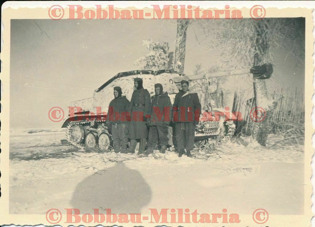 Russland 1943-44 Ostfron Panzerjäger Marder II SdKfz 131 Winter-Tarnung8