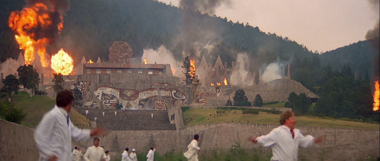 Licence-to-Kill-1989-Blu-Ray-Hindi-English-1080p-10bit-x265-HEVC-DDP-5-1-ESub-mkv-0006