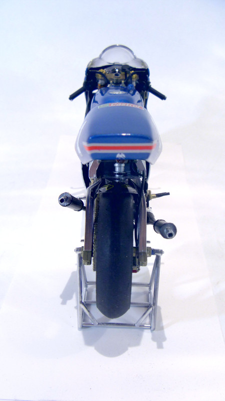 Tamiya 1/12 Yamaha TZ250M P1040339