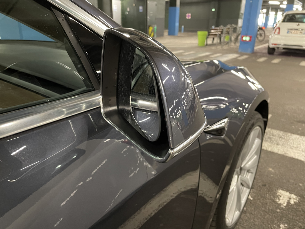 D25A49B9-4521-4555-9885-33D627AB3154