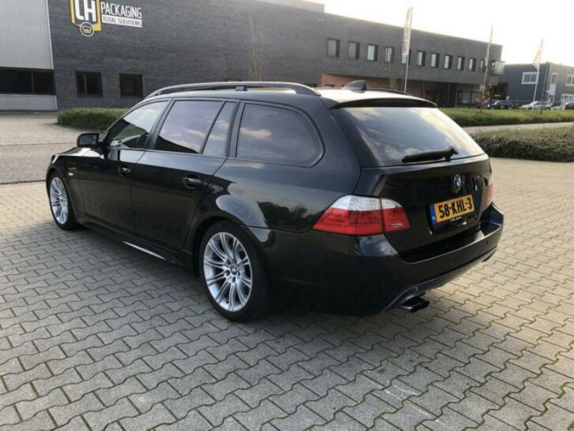 4CC5FE40-FCB3-4742-80CA-67185BD0A7A9