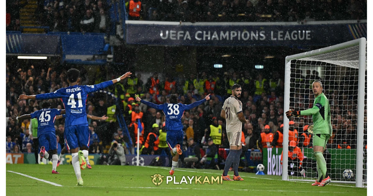 Chelsea menang telak atas Ajax 5-1