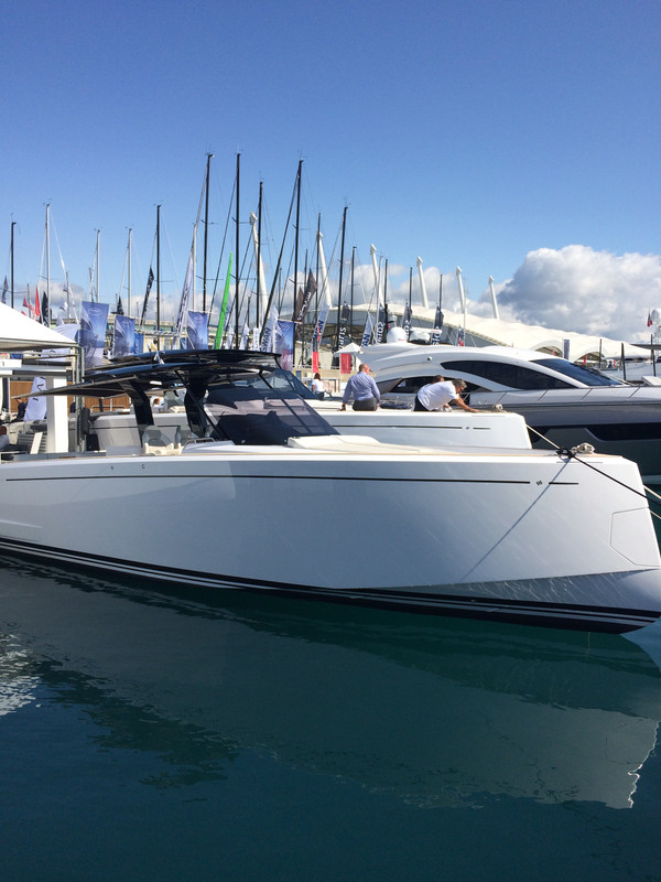 CC4524E3-8A19-4B4E-8B03-773D345FE6BA