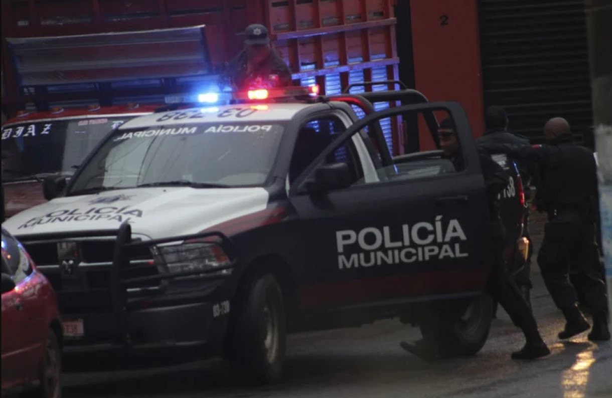 Localizan a policía calcinado, habría sido secuestrado de una fiesta