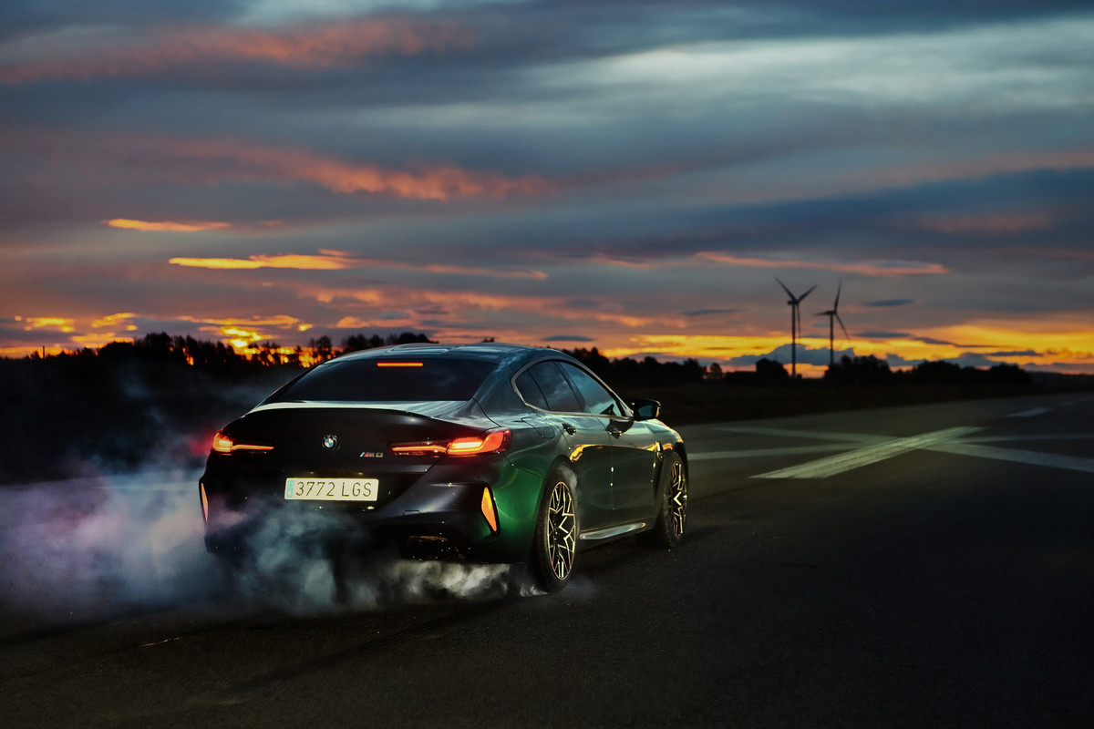 P90397552_highRes_bmw-m8-gran-coup-fir