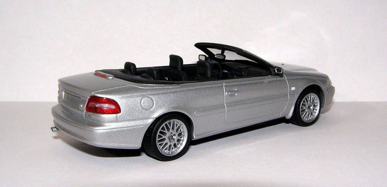 1996 Volvo C70 Cabriolet (Minichamps) 2