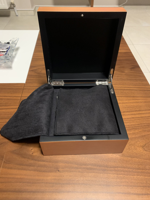 333549DF-CEB2-404F-ABE1-5704F7659211