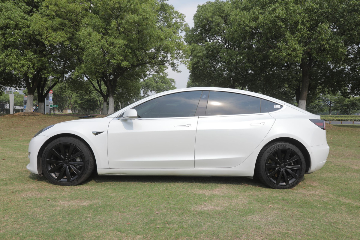 Tesla Model 3 with wheel covers