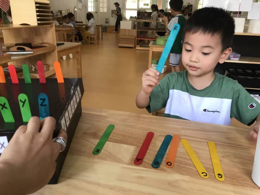 10 Creative Classroom Games Using Craft Sticks