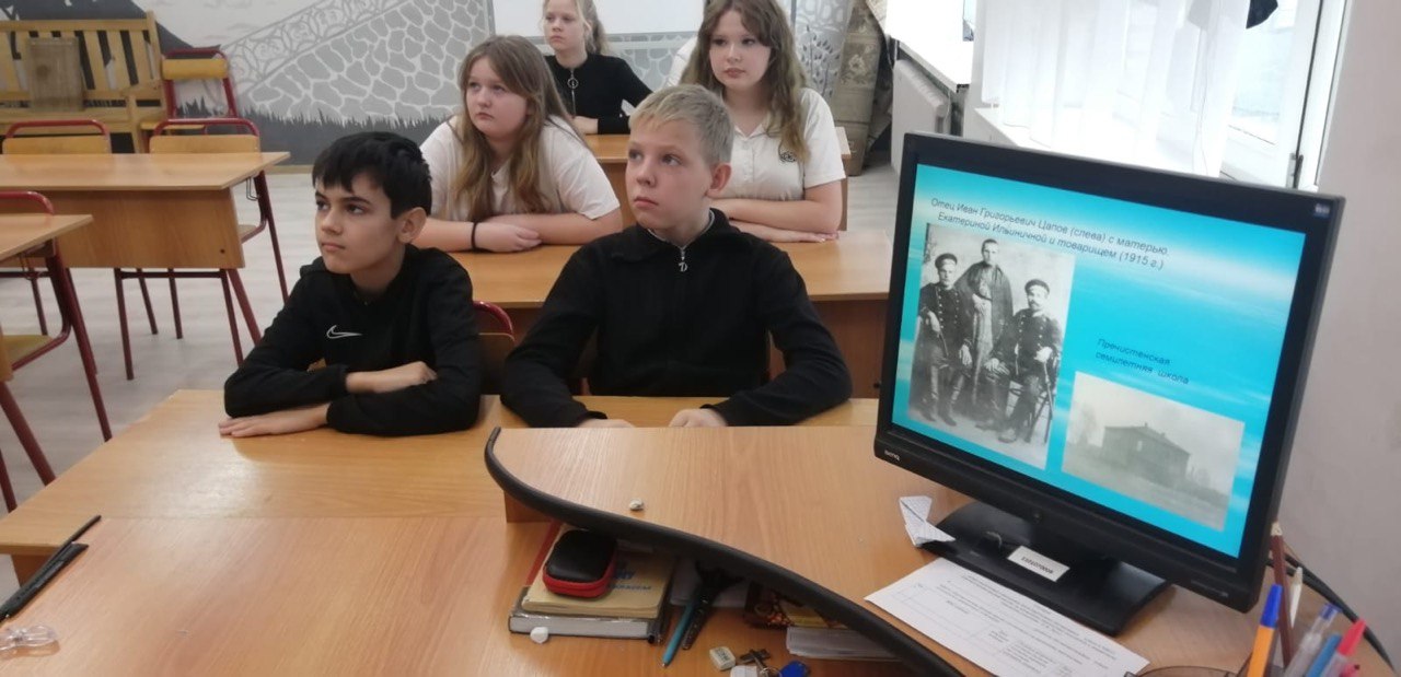 photo 5238218144172675850 y