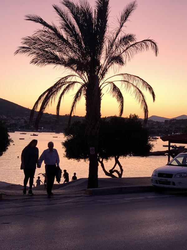 F90C35A2-FB05-4BDF-A373-43D254ABC677