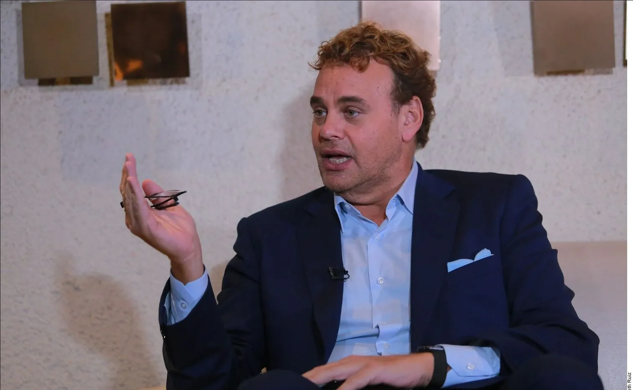 ¿Por unas monedas? Revelan millonario sueldo de David Faitelson en Televisa