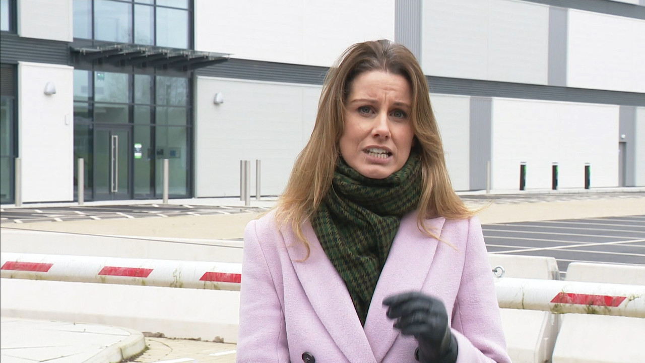 01.02 - 17.05.00 - ITV News Anglia. The latest news and weather from ....ts_snapshot_12.39.570