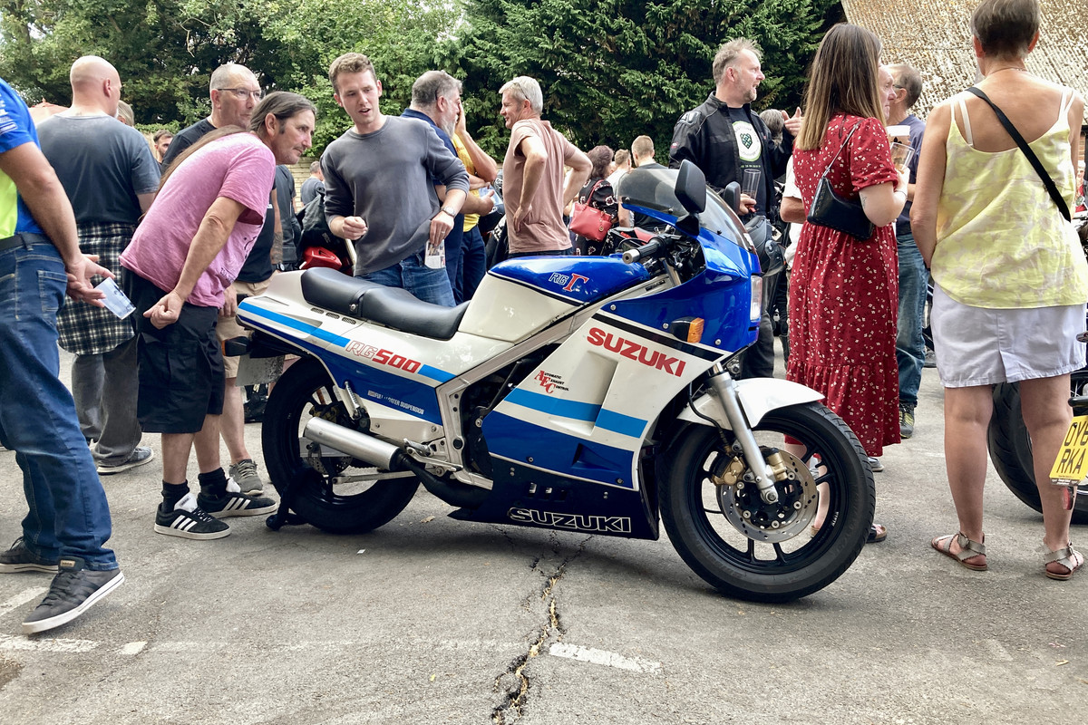 D5E6A9F7-7BD0-47A4-B050-589C297BB0D5