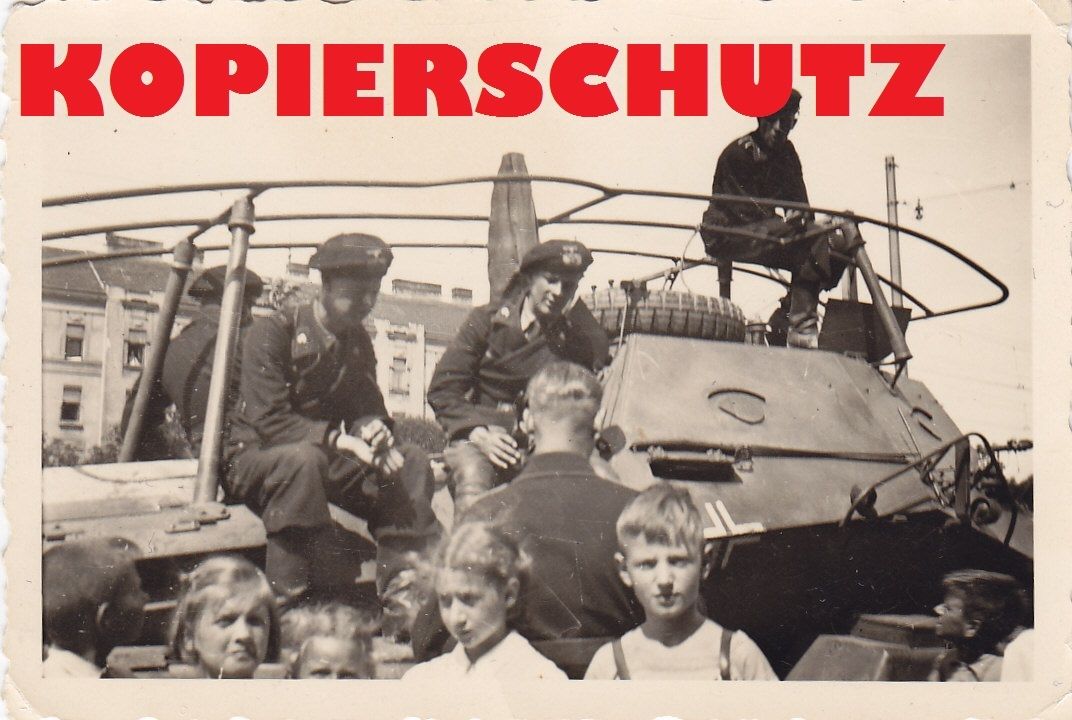 Sd.Kfz.263 (8-Rad) Panzerfunkwagen der 15.Panzer