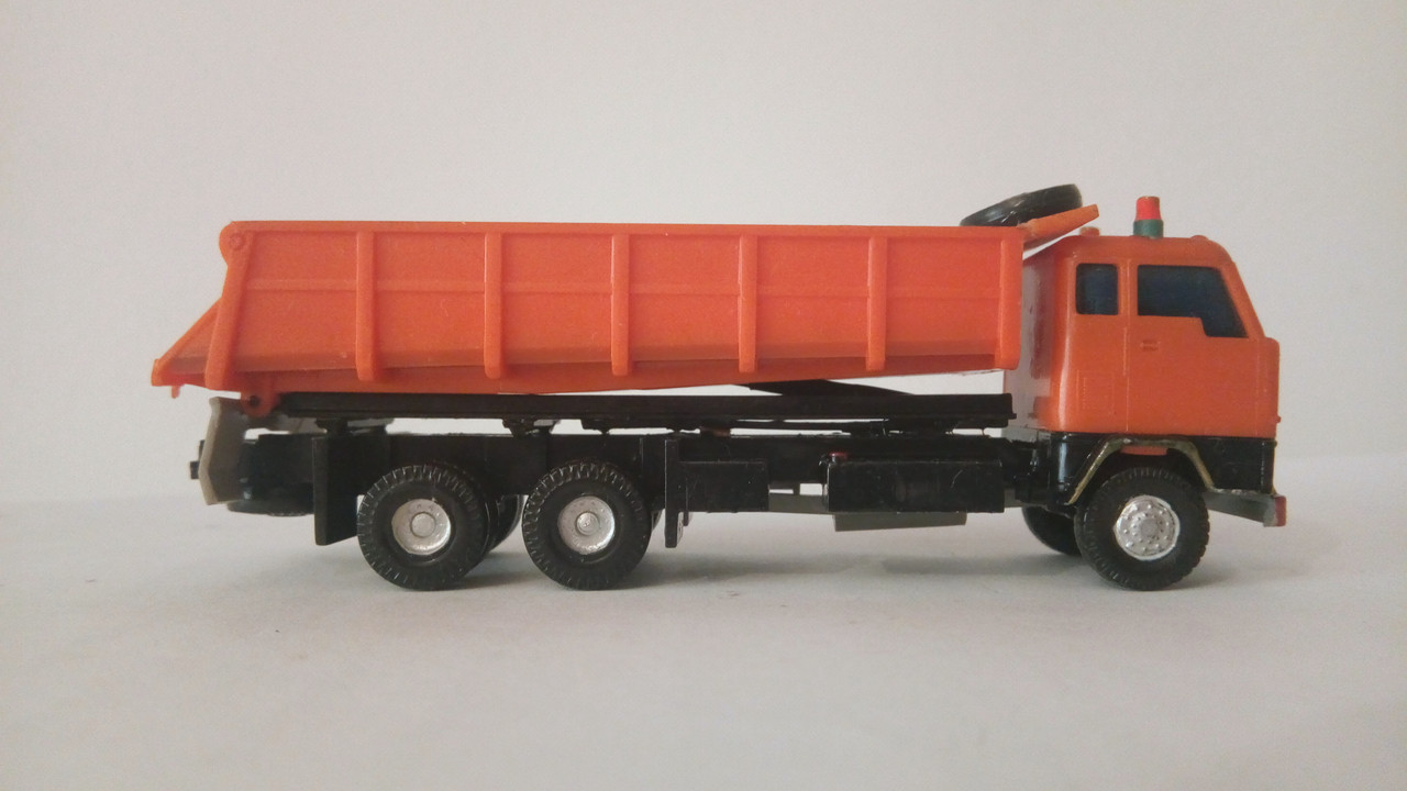 Mach (8970)