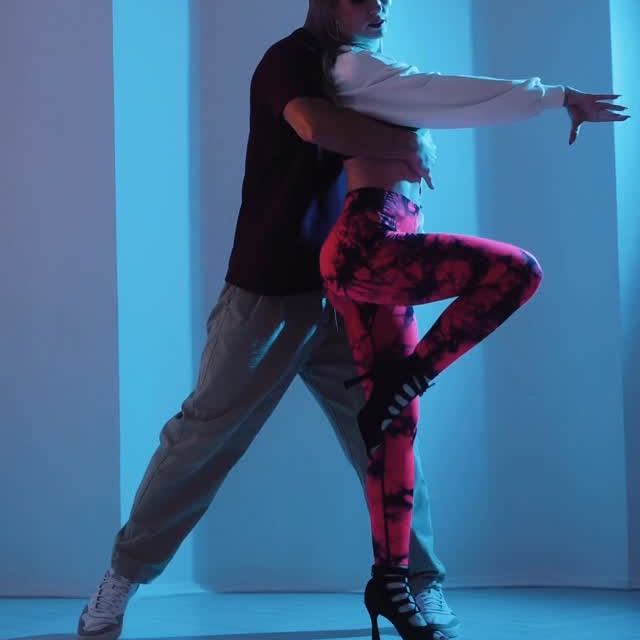 leginassrt545dancer elina muravyova
