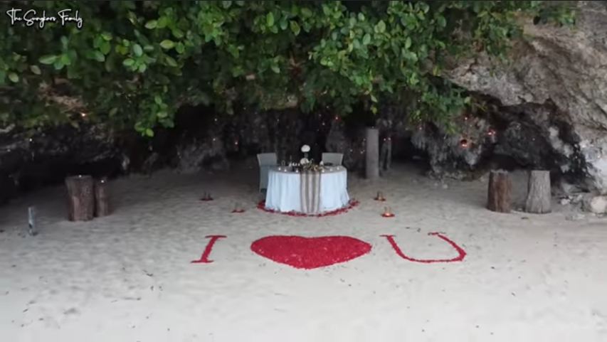 Tempat makan malam romantis Zaskia Sungkar dan Irwansyah