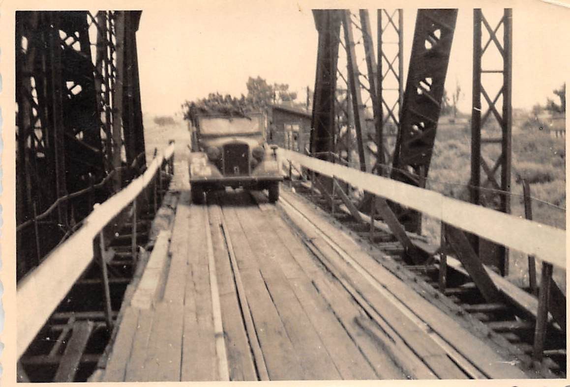 Funkkraftwagen Kfz. 17 Eisenbahnbrücke Rostow Os