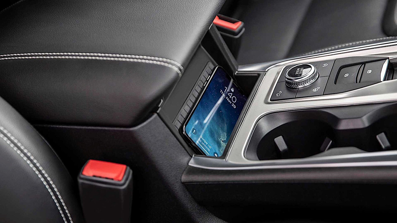 2020 Ford Explorer ST (12)