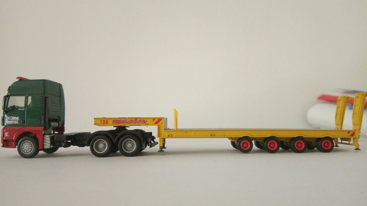 Macht (7700)