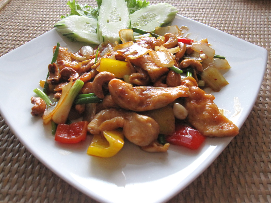 Hähnchen mit Nüssen