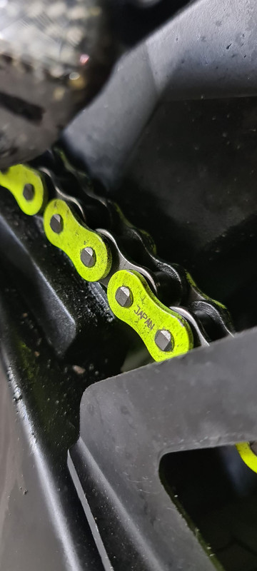 35434087-E96E-4B46-8AEB-9C121928C373