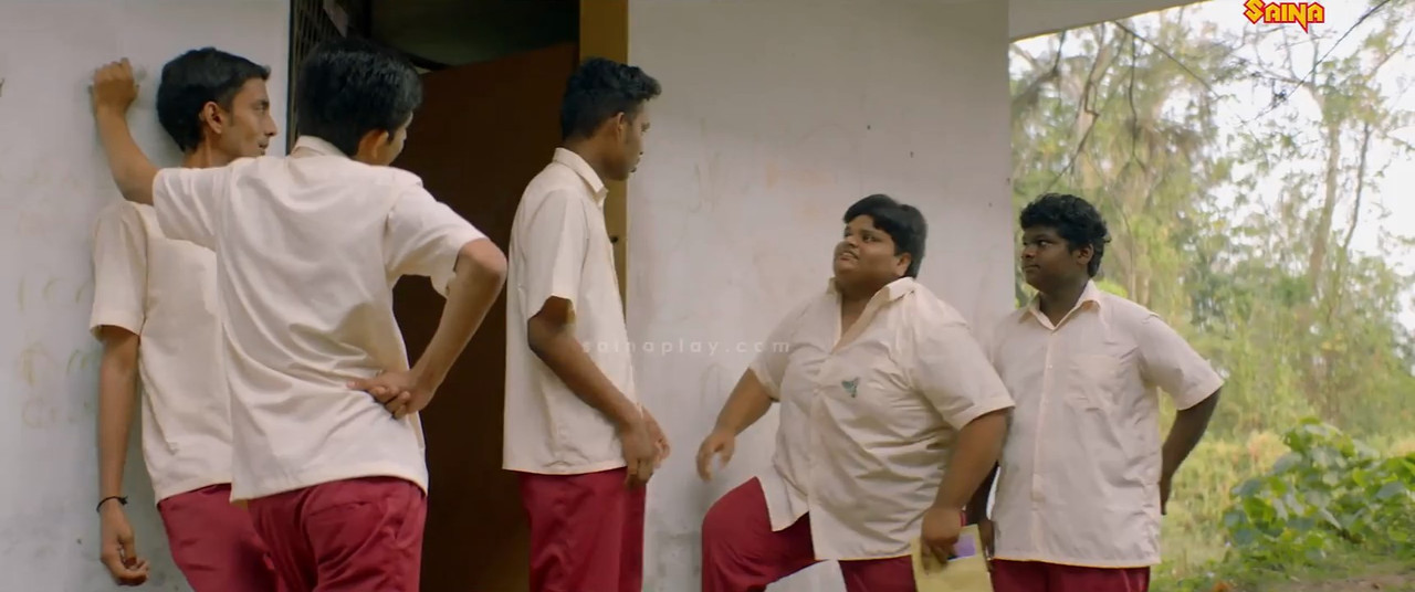 Samadhana Pusthakam 2024 WebRip [Tamil + Malayalam] 480p 720p Screenshot