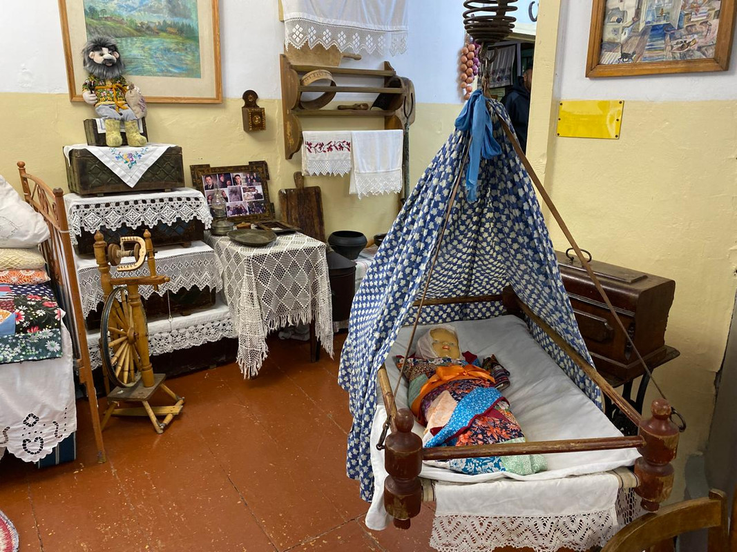 Экспозиция музея быта и ремесел