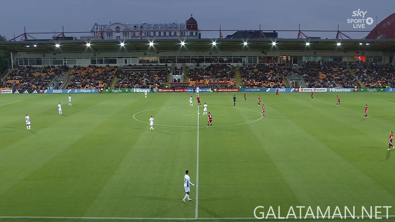 [Image: 06-10-20-30-12-Sky-Sport-4-NZ-Latvia-vs-...07-463.jpg]