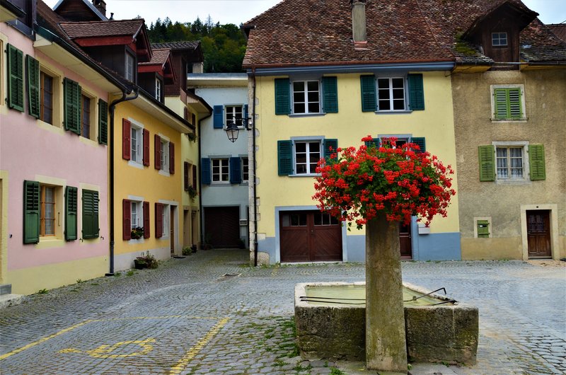 SAINT URSANNE-5-9-2019 - Suiza y sus pueblos-2019 (61)