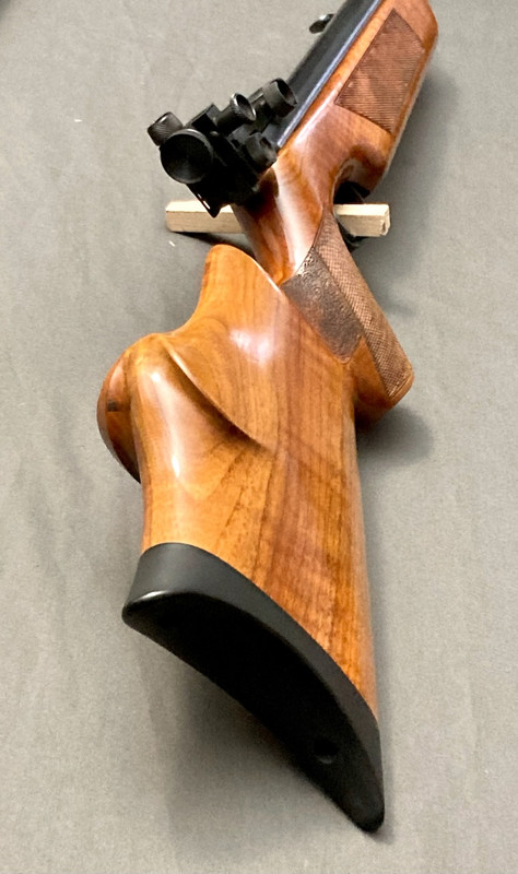 07644843-F005-4E40-A366-D146D2C68127