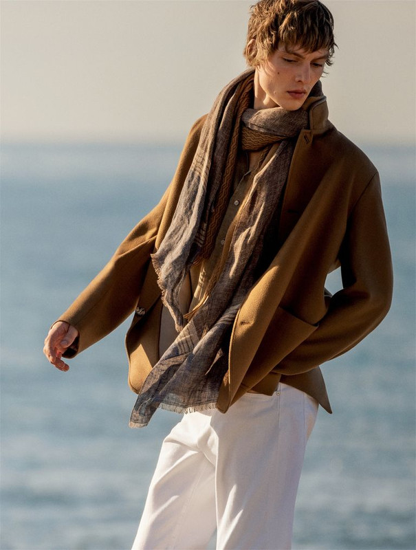 Loro Piana, la campagna SS23 celebra le origini italiane Loro Piana, la campagna SS23 celebra le origini italiane