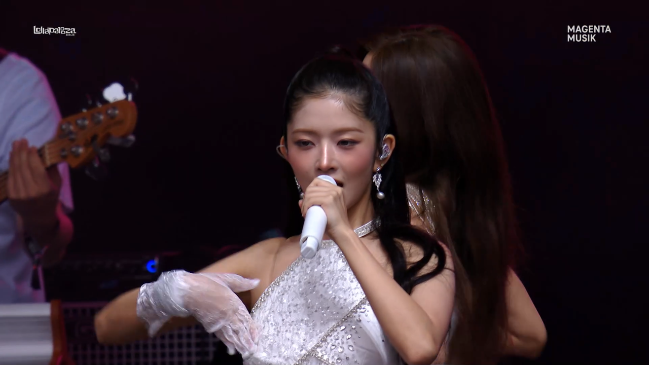 mpv-shot_IVE-Lollapalooza.Berlin.2025.1080p.WEB-DL.AVC-Нечипорук_00_04_55_0003